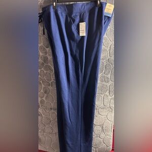 Women’s Straight Pant